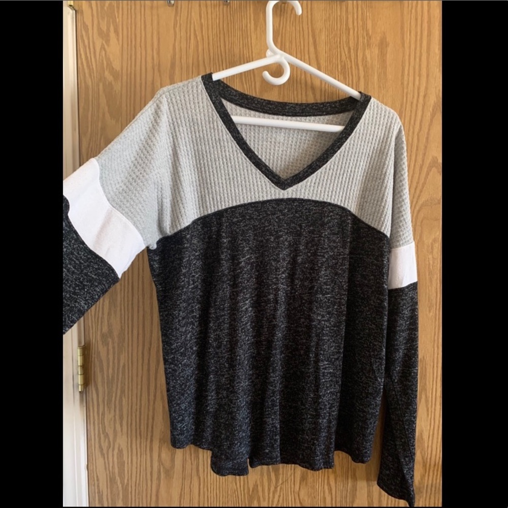 Junior’s long sleeve shirt.